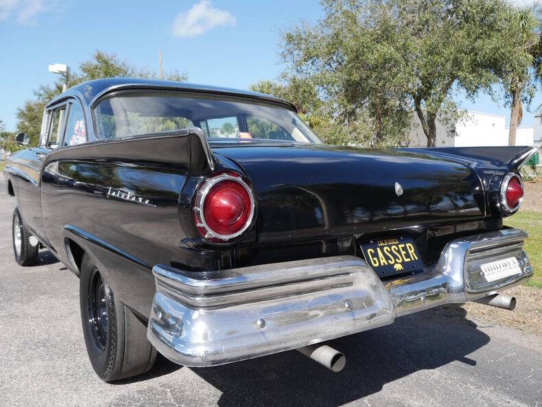1957 Ford Fairlane
