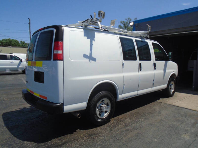 2017 Chevrolet Express 2500