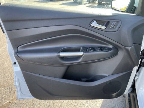 2017 Ford C-MAX Hybrid SE