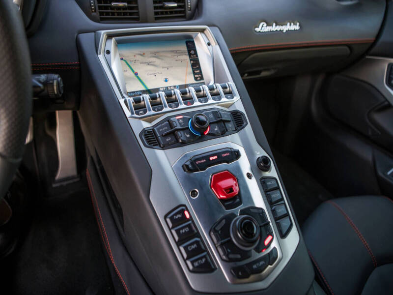 2013 Lamborghini Aventador LP 700-4