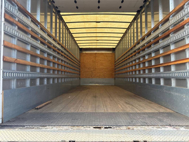 2017 Kenworth T270