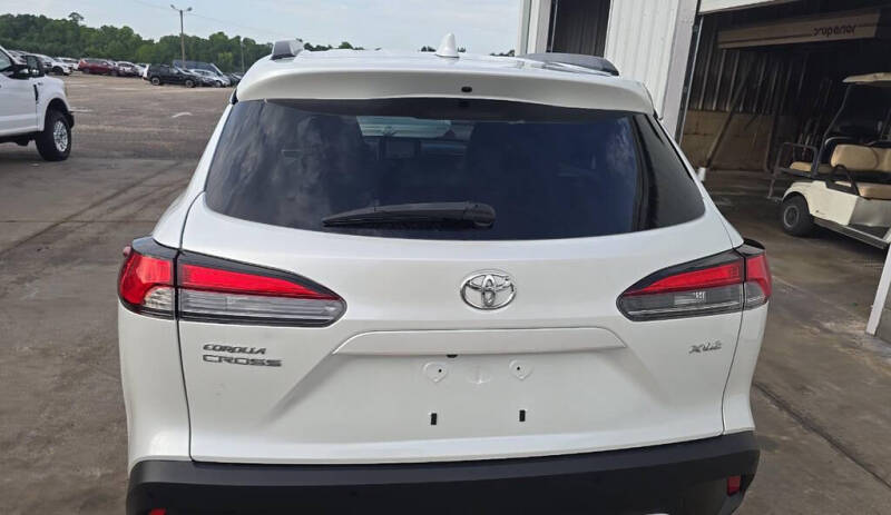 2024 Toyota Corolla Cross XLE