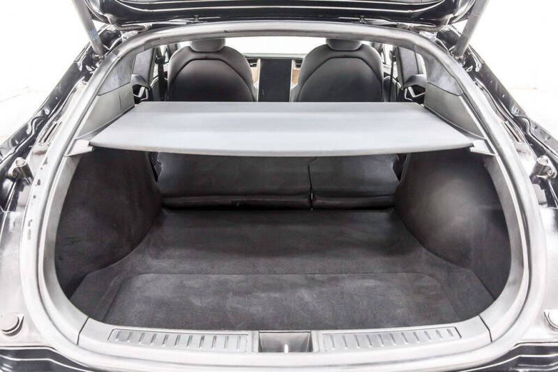 2020 Tesla Model S Long Range