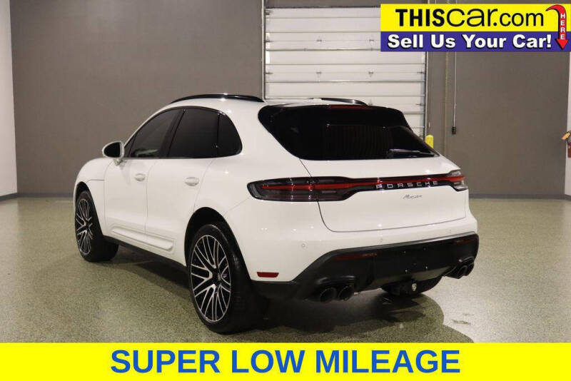 2025 Porsche Macan