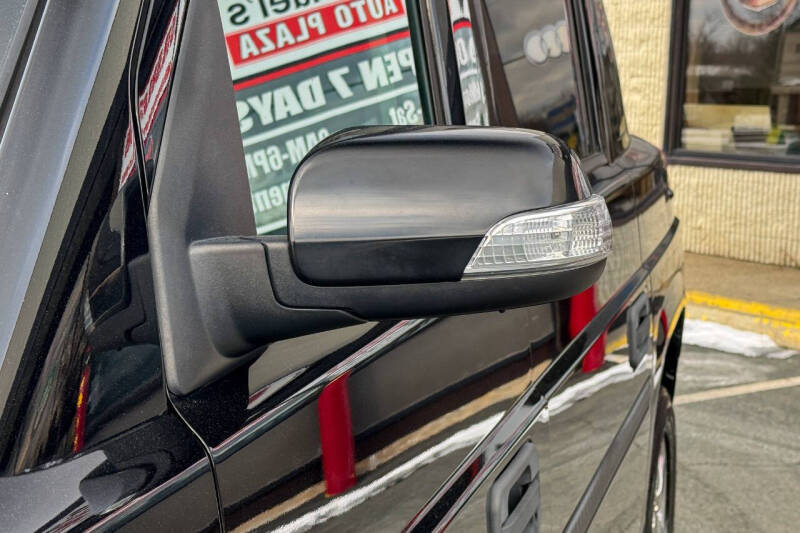 2014 AM General MV-1