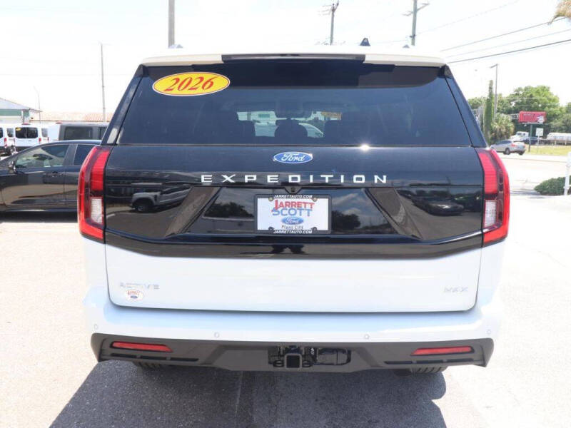 2026 Ford Expedition MAX Active