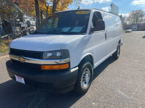 2024 Chevrolet Express 2500