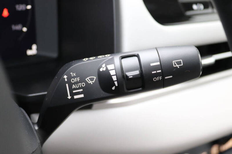 2025 Mitsubishi Outlander SEL Platinum Edition