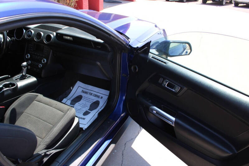 2016 Ford Mustang V6