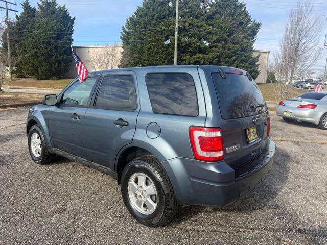 2011 Ford Escape XLS