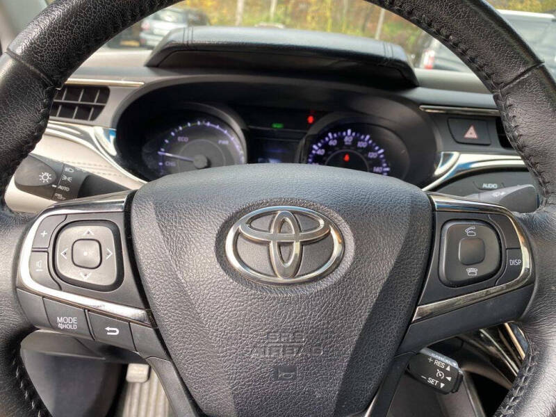 2013 Toyota Avalon Hybrid XLE Premium