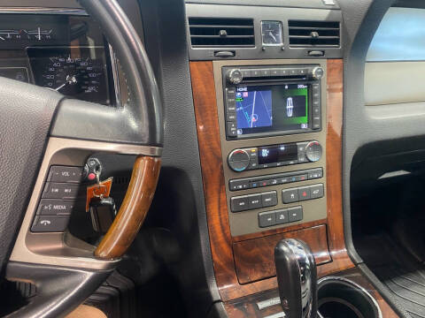 2011 Lincoln Navigator L