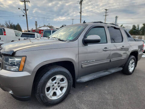 2012 Chevrolet Avalanche LS