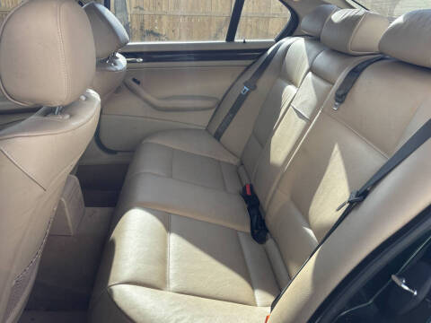 2004 BMW 3 Series 325i