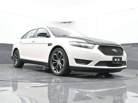 2017 Ford Taurus SHO