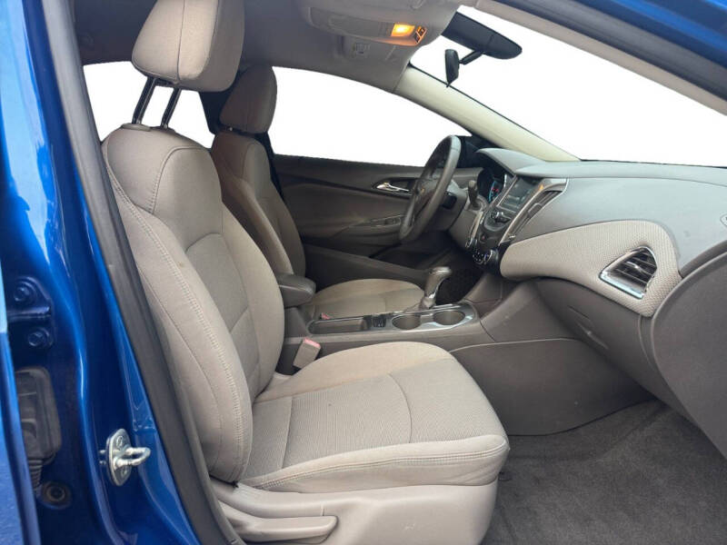 2017 Chevrolet Cruze LT Auto