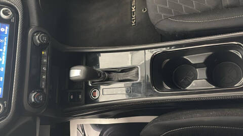 2022 Nissan Kicks SV