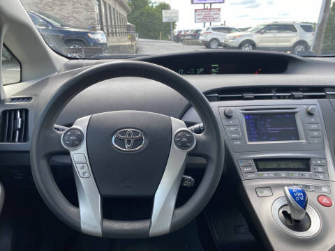 2013 Toyota Prius Two