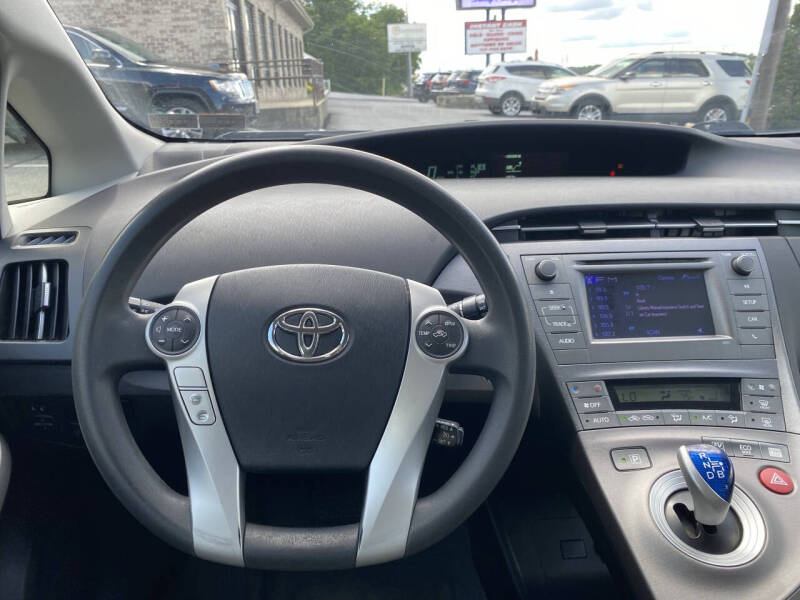 2013 Toyota Prius Two