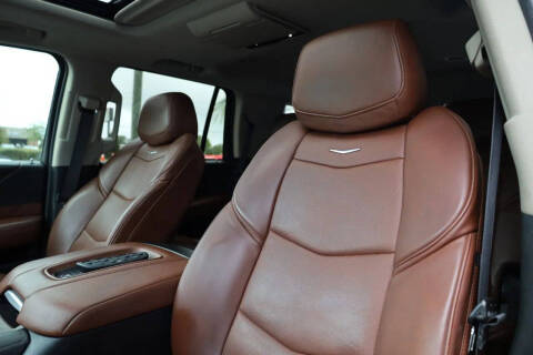 2019 Cadillac Escalade Luxury