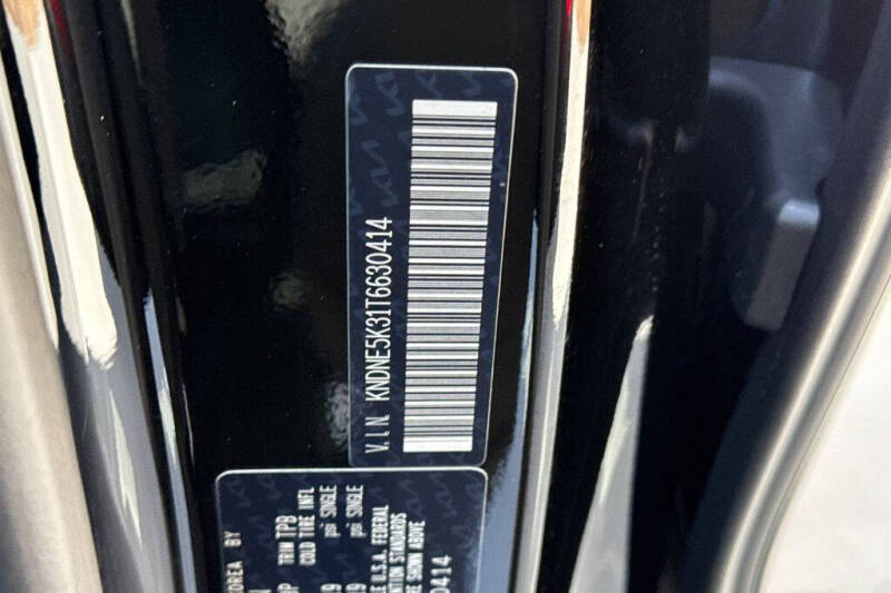 2026 Kia Carnival SX
