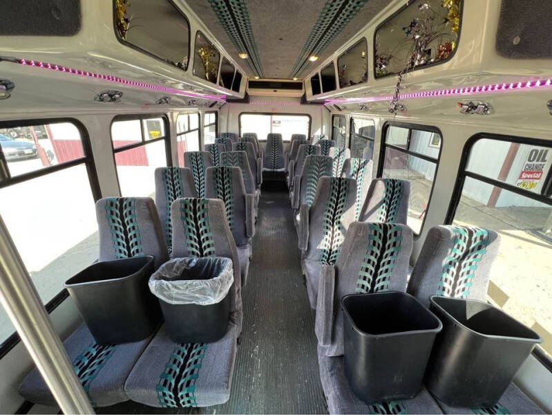 1999 Ford E-Series E-450 SD