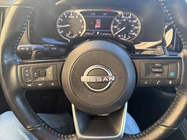 2025 Nissan Pathfinder SL