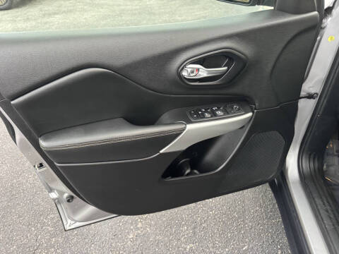 2018 Jeep Cherokee Latitude Plus