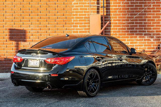 2017 Infiniti Q50 Hybrid Premium