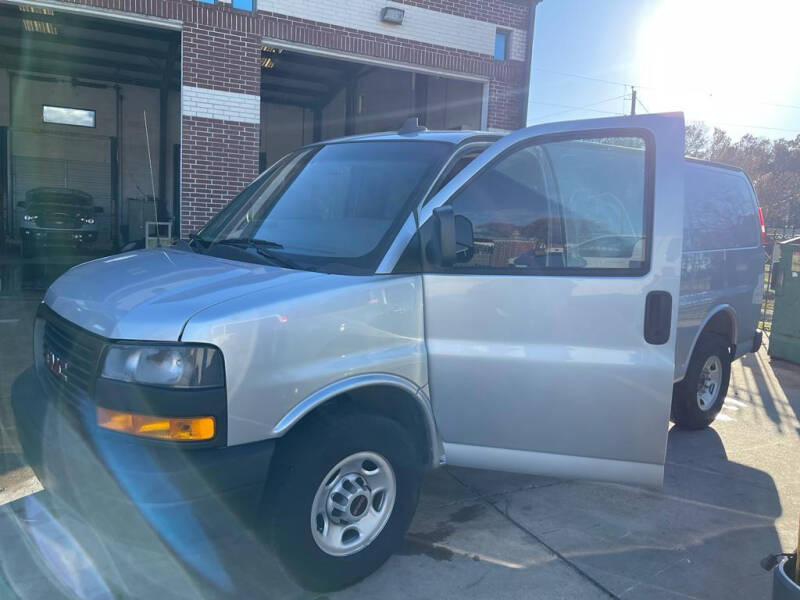 2018 GMC Savana 2500