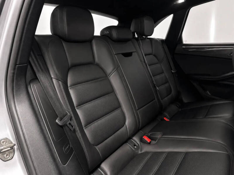 2021 Porsche Macan GTS