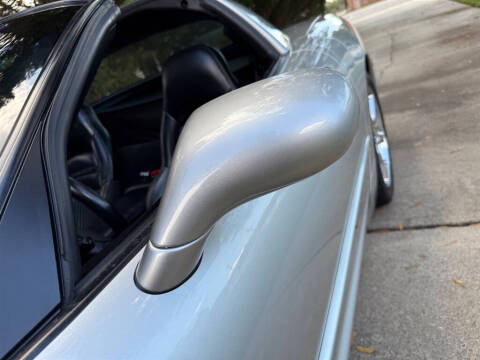 2004 Chevrolet Corvette