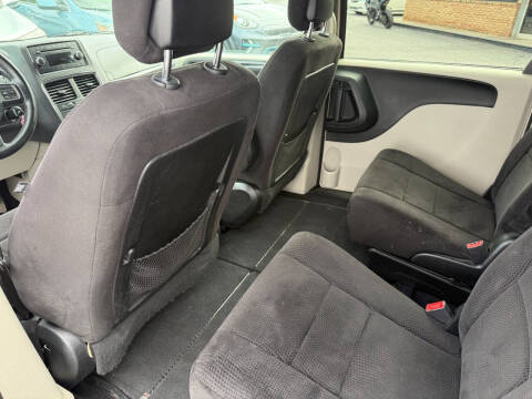 2013 Dodge Grand Caravan SE