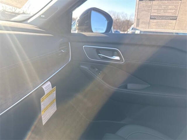 2025 Nissan Rogue Platinum