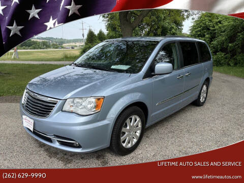 2016 Chrysler Town and Country