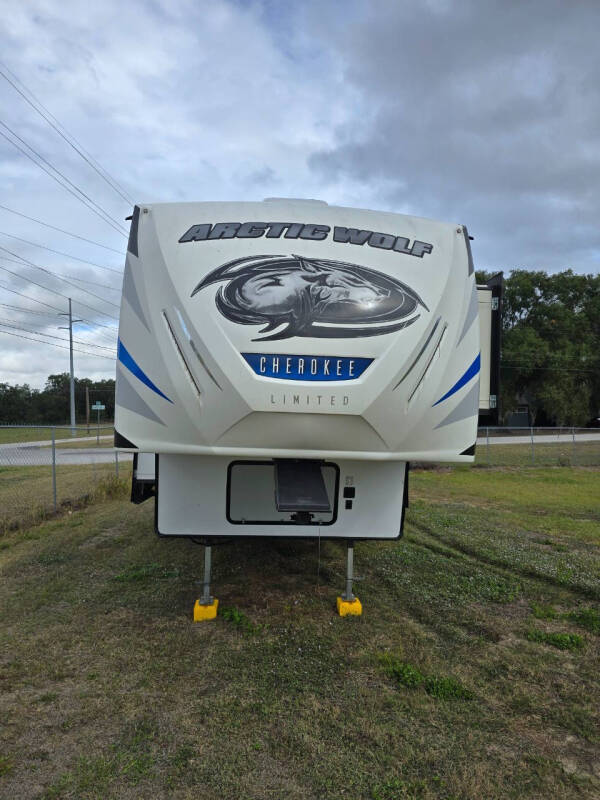 2019 Forest River Arctic Wolf 305 ML6 Orbital With Leveling