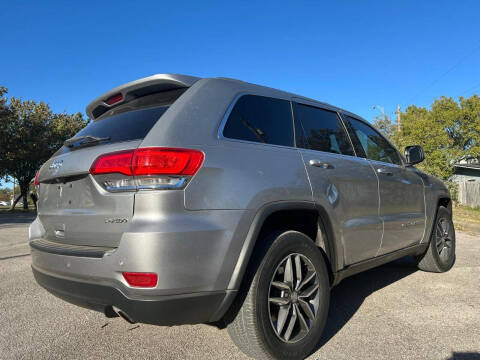 2017 Jeep Grand Cherokee Laredo