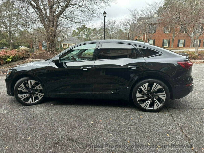 2024 Audi Q8 Sportback e-tron quattro Prestige S line