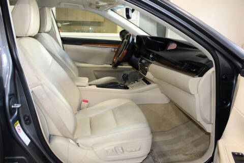 2015 Lexus ES 300h