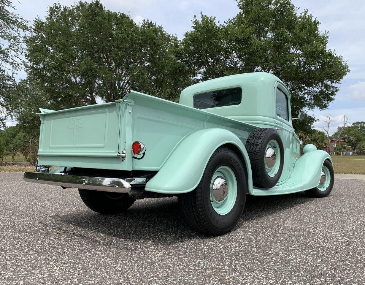 1937 Ford Pickup 25
