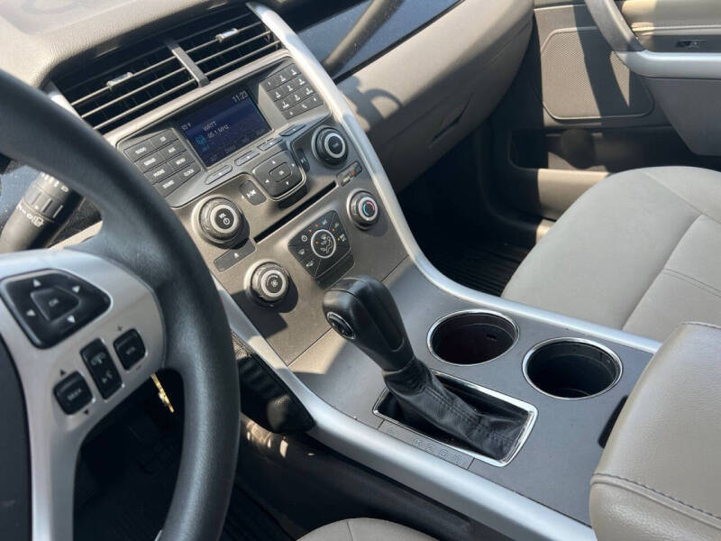 2014 Ford Edge SE