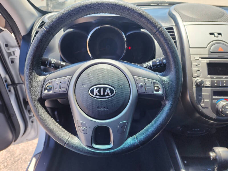 2011 Kia Soul +