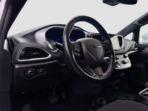 2021 Chrysler Pacifica Touring