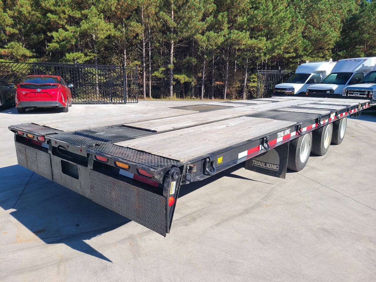 2023 TRAIL KING TKT50 LP EQUIPMENT TRAILER for sale at PAKK AUTOMOTIVE in Peachland, NC