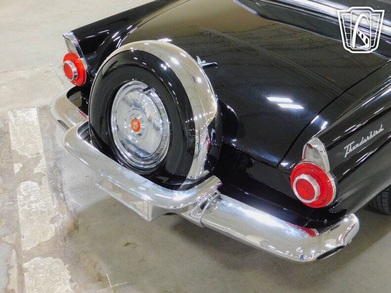 1956 Ford Thunderbird