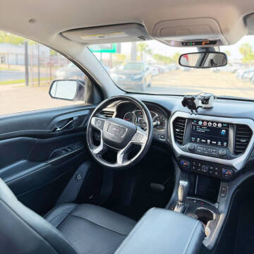 2019 GMC Acadia SLT-1