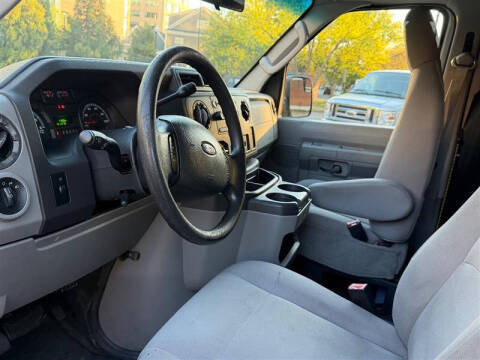 2009 Ford E-Series E-250