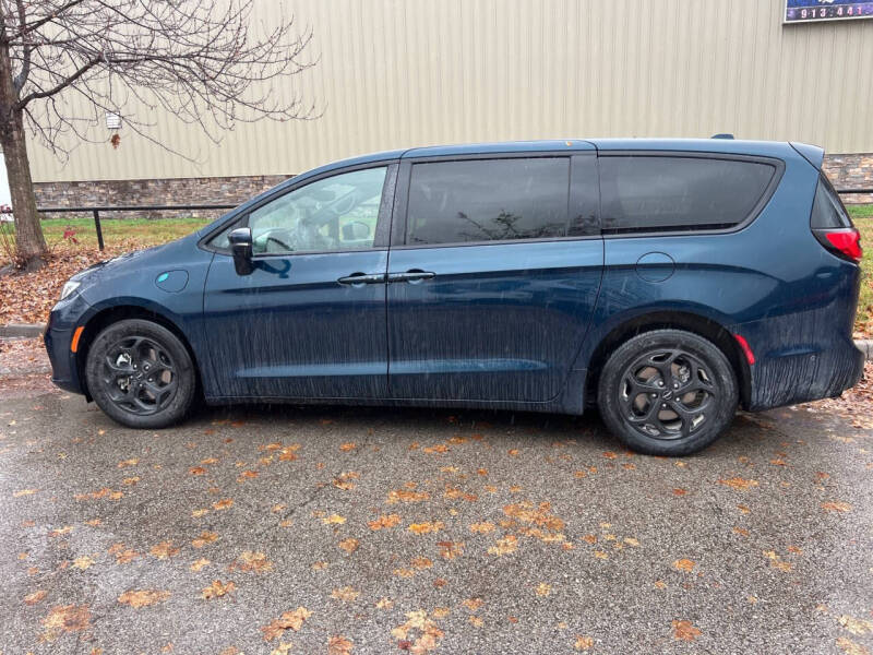 2022 Chrysler Pacifica Hybrid Limited
