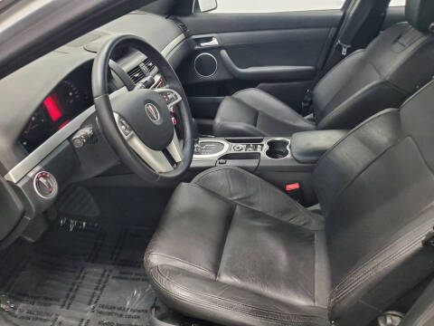 2009 Pontiac G8 Base w/Bluetooth