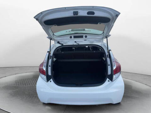 2016 Toyota Prius c Two